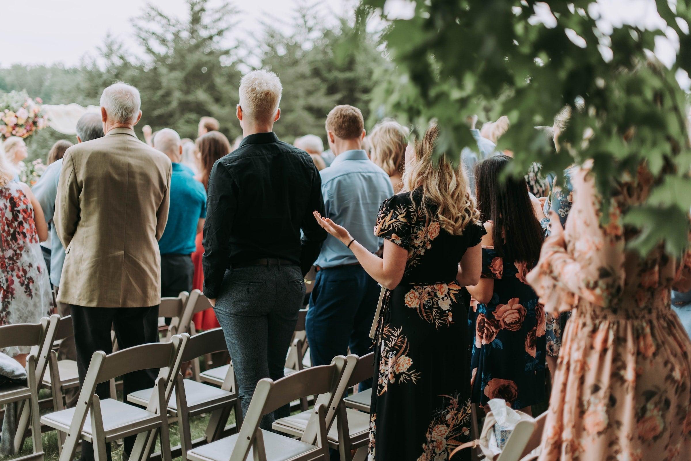 How to Dress for Wedding Ceremony