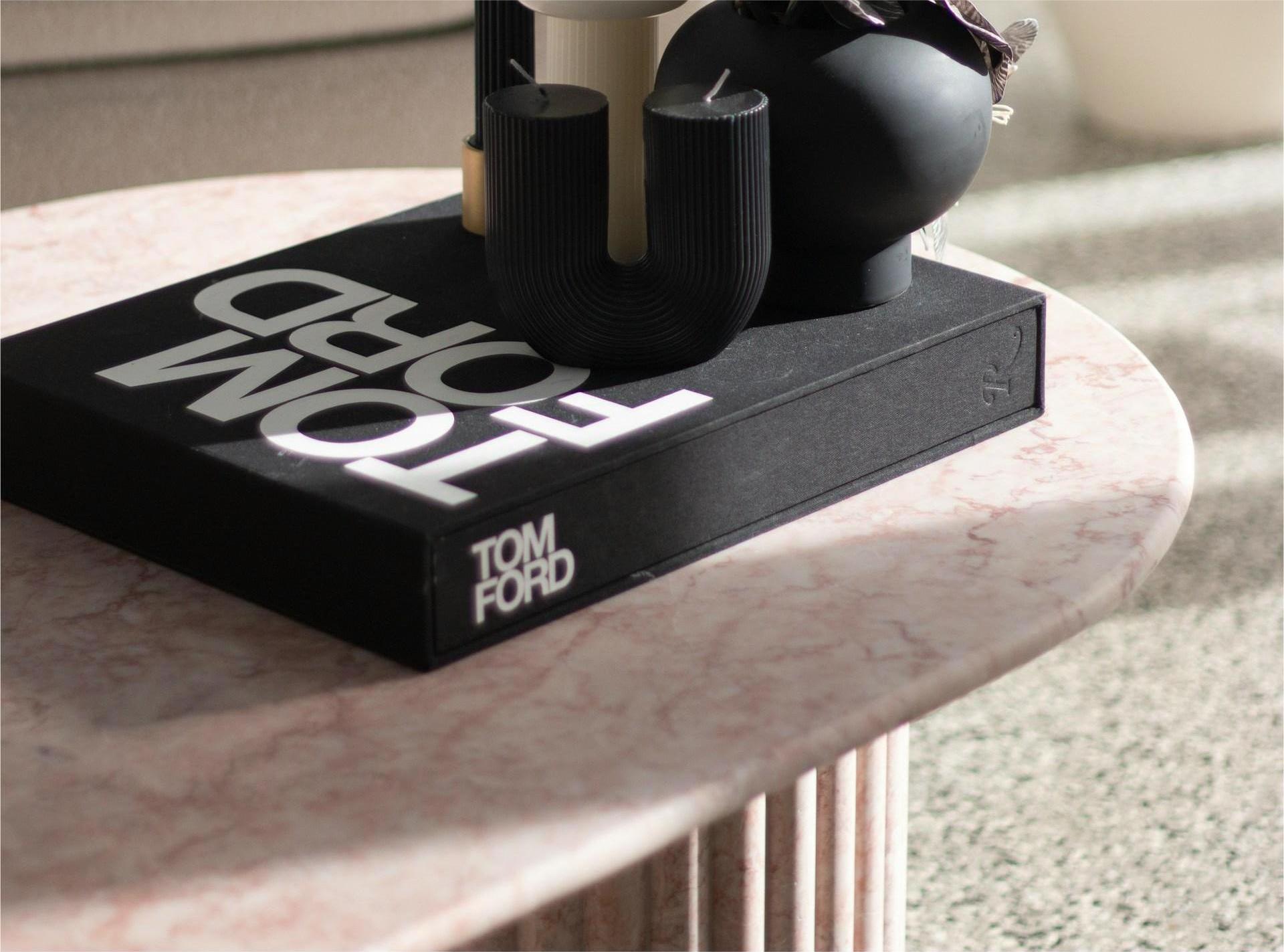 5-Best-Selling-Tom-Ford-Colognes-Every-Man-Should-Try 