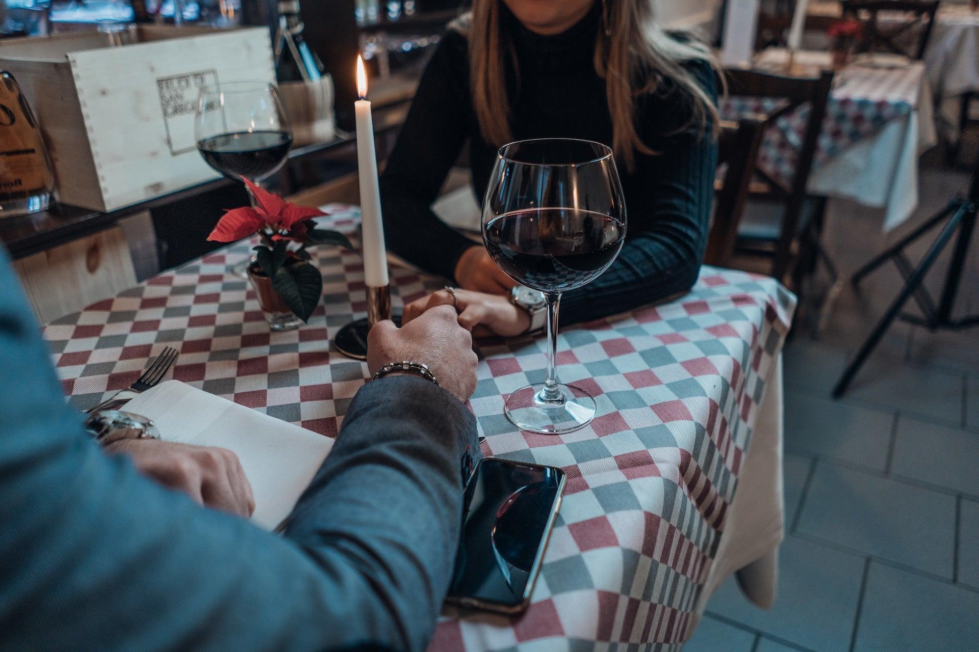 5 Dinner Etiquette Rules Every Man Must Know