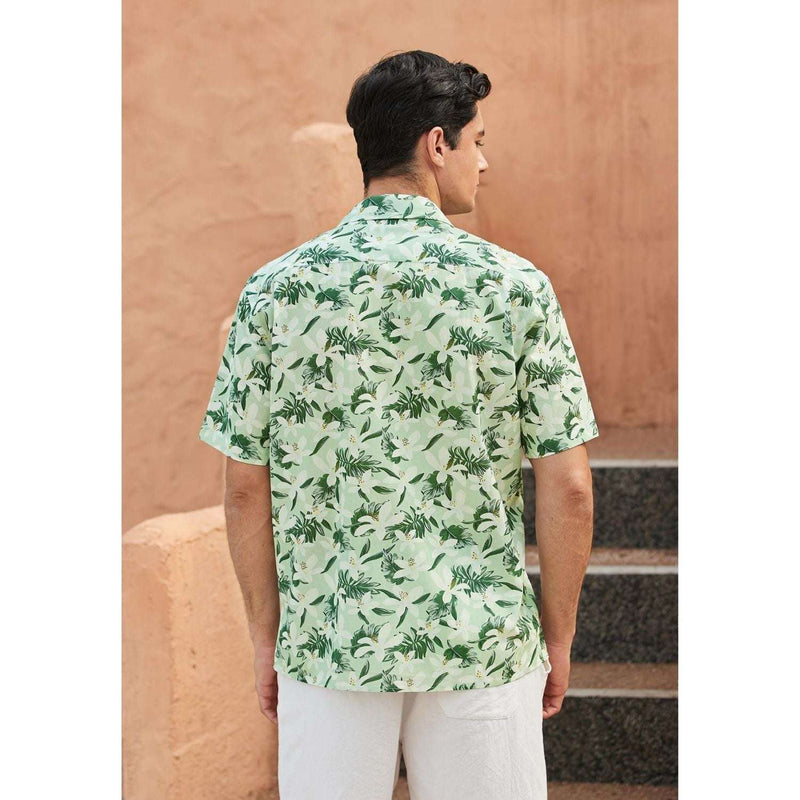 Light Green Floral Button Up Hawaiian Shirt For Summer Vacation